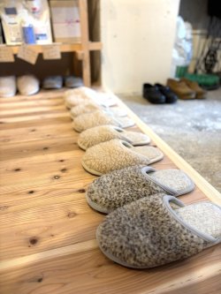 画像2: 羊毛のスリッパ