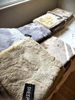 画像10: 【アウトレット】ムートンクッション40x40cm