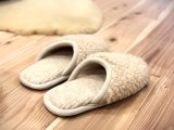 画像: 羊毛のスリッパ
