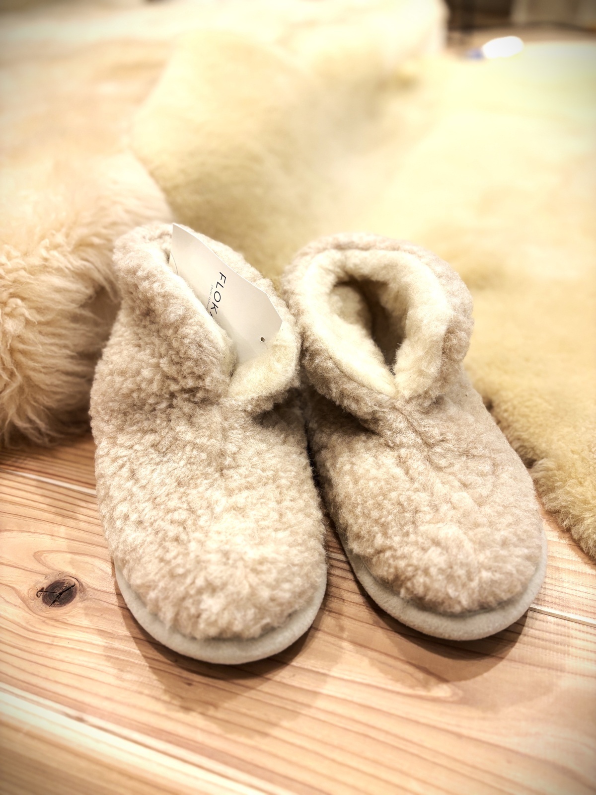 画像9: 羊毛のスリッパ